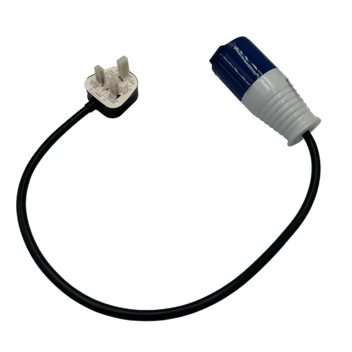 240V Fly Lead 0.5m 1.5mm with 13A Plug and 1x16A Coupler